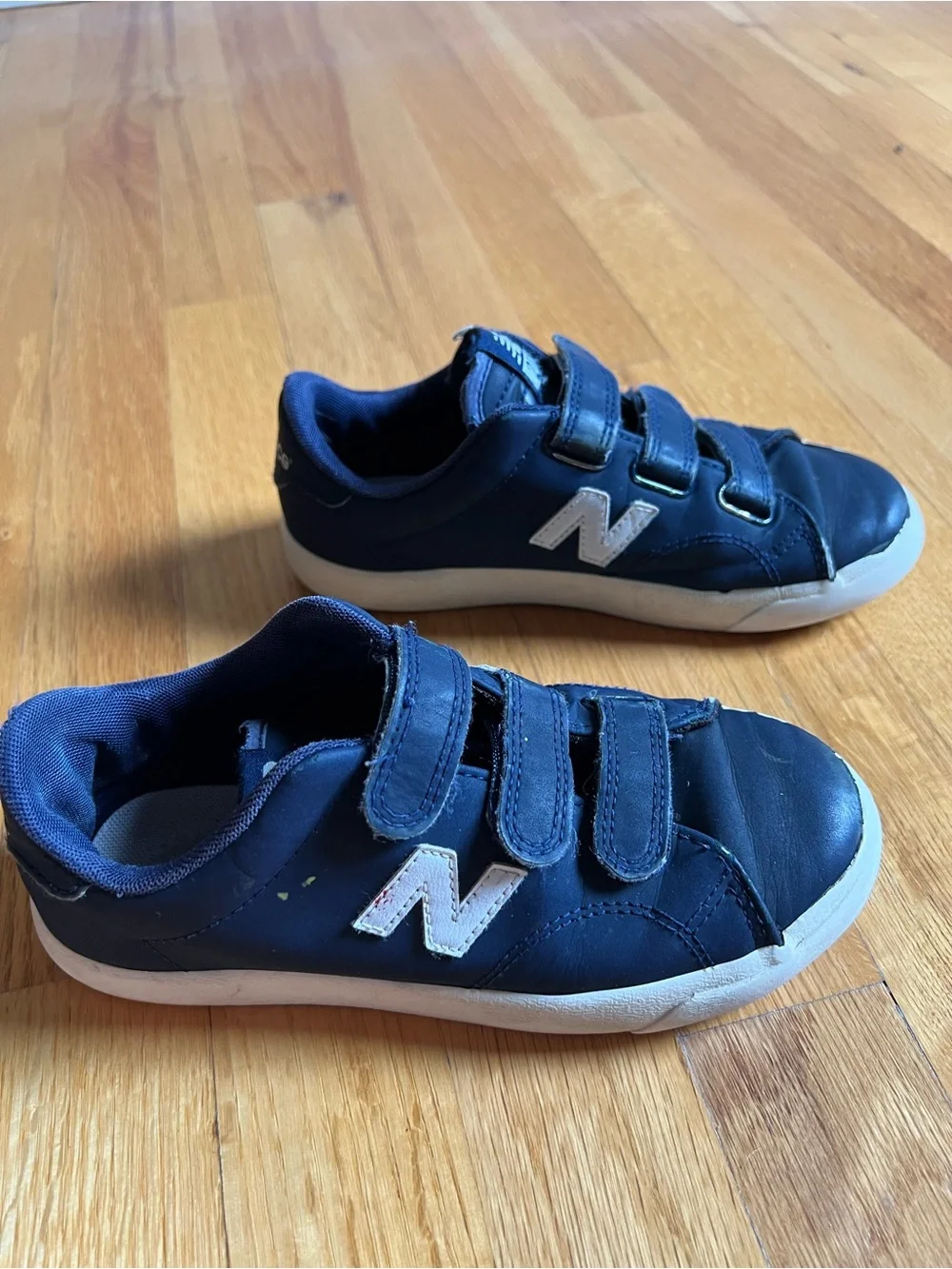 New Balance Kids' Navy and White Velcro Sneakers size 1